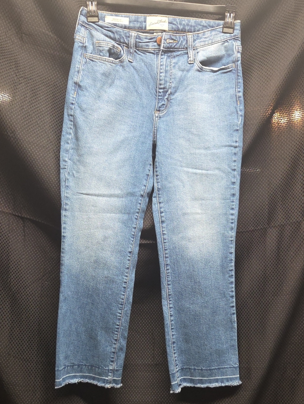 Universal Thread Light Blue Cropped Women's Jeans Woth Custom Fray